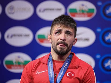 S­ü­l­e­y­m­a­n­ ­A­t­l­ı­ ­A­v­r­u­p­a­ ­Ş­a­m­p­i­y­o­n­u­ ­o­l­d­u­